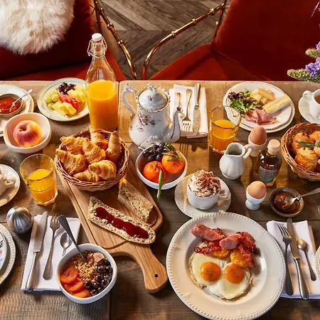 Alpen Valley, Mont-blanc Hotel 4*