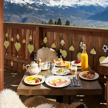 Alpen Valley, Mont-blanc ホテル コンブルー